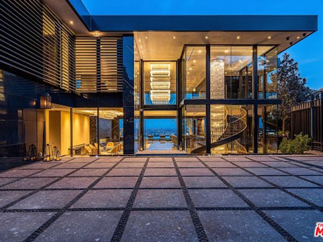 House for sale in Los Angeles, Los Angeles County