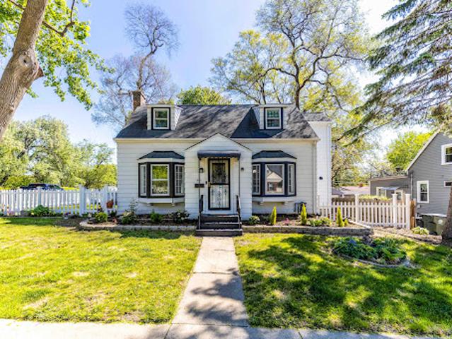 House for sale in Mundelein, Illinois