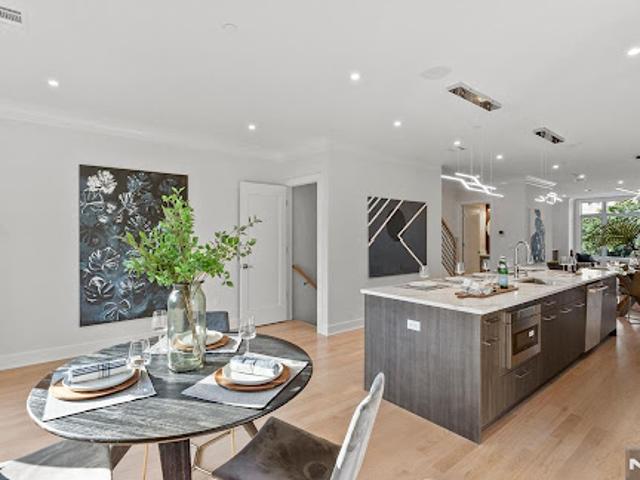 House for sale in Cliffside Park, New Jersey