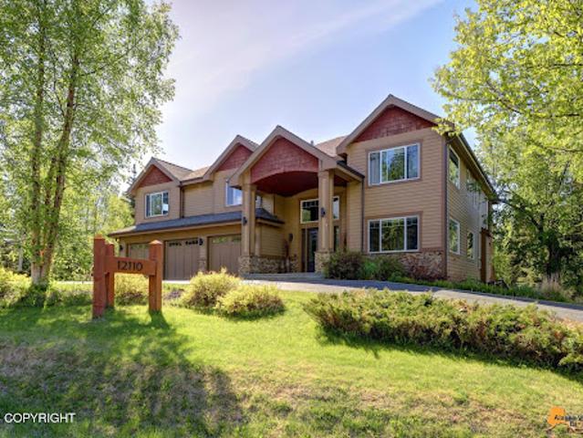 House for sale in Alaska