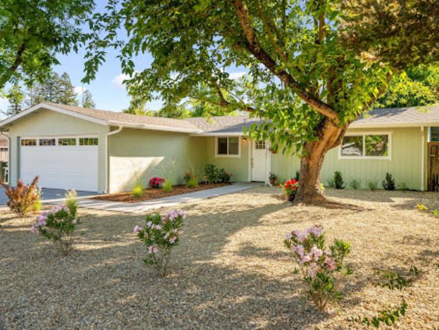 House for sale in Glen Ellen House for sale in Glen Ellen