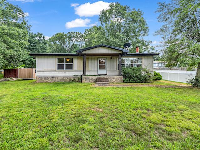 House for sale in Hendersonville, Henderson County