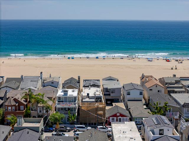 House for sale in Corona Del Mar, California