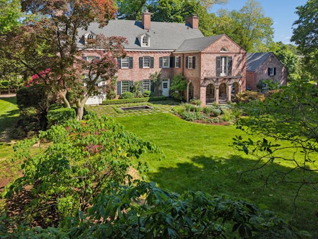 House for sale in Pelham, New York
