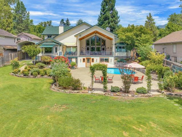 House for sale in Oregonia