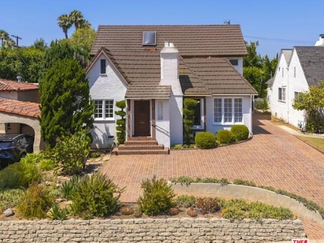 House for sale in Canoga Park, California