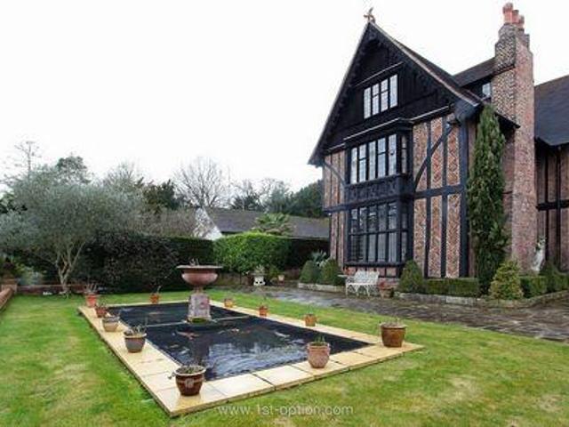 House for sale in Greater London