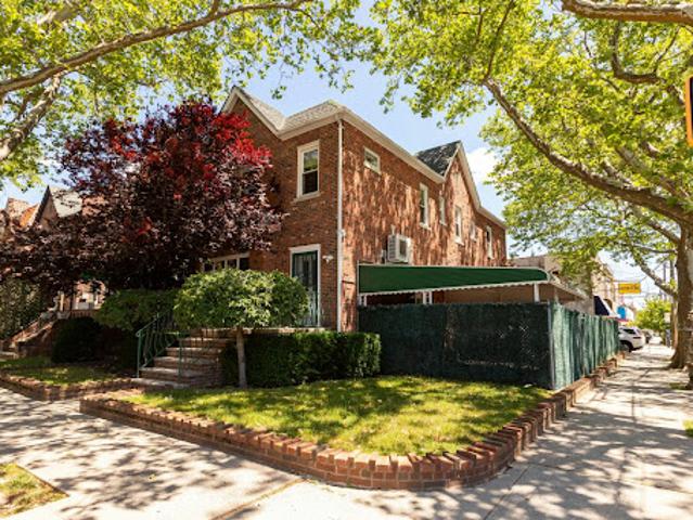 House for sale in New York