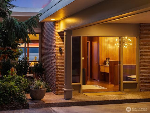 House for sale in Washington