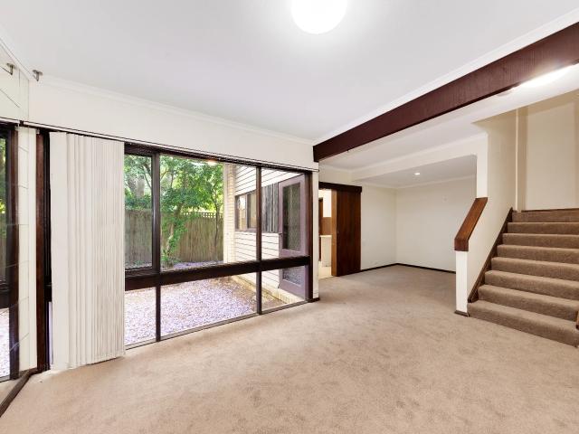House for rent in Lower North Shore, Sydney