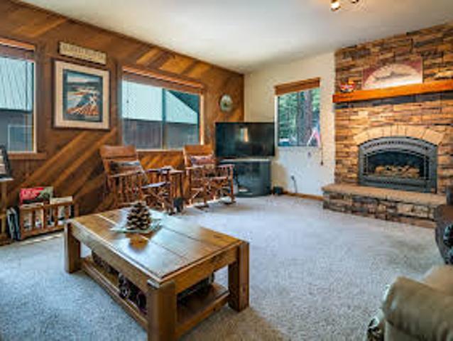 House for sale in Tahoma