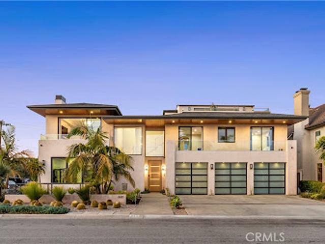 House for sale in Corona Del Mar, California