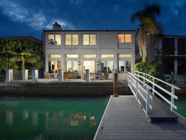 House for sale in Corona Del Mar, California