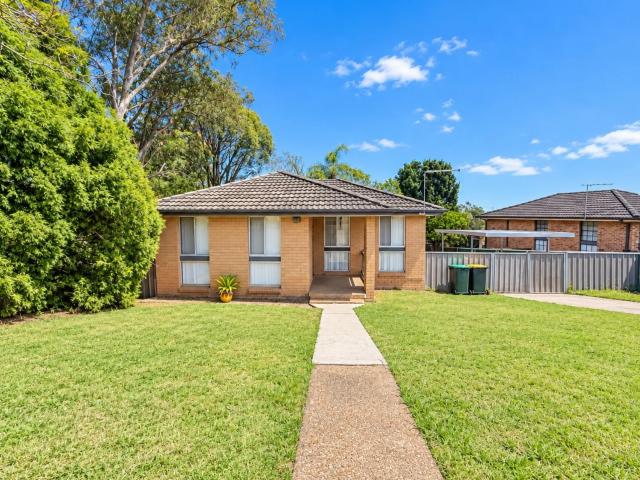 House for rent in Minto, Sydney