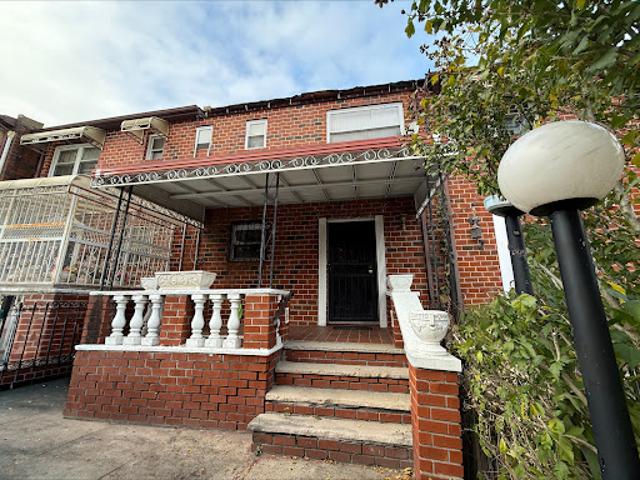 House for sale in Arverne, New York