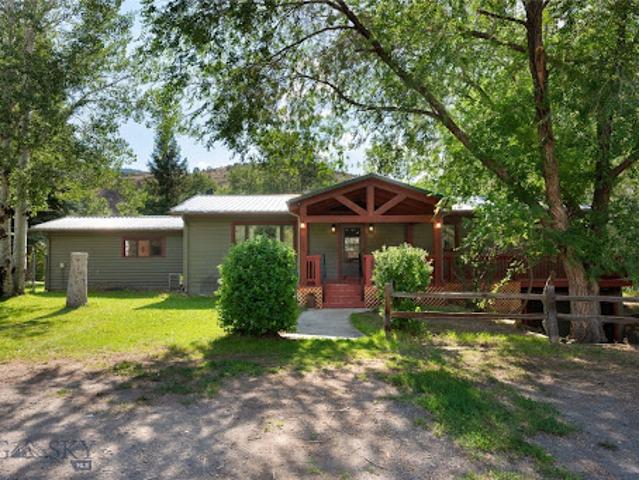 House for sale in Gardiner, Montana