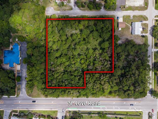 House for sale in Stuart, Martin County