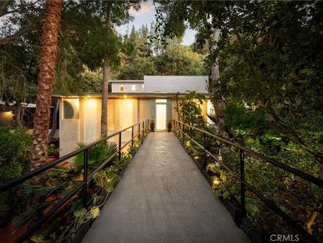 House for sale in Studio City Neighborhood Council District, Canoga Park