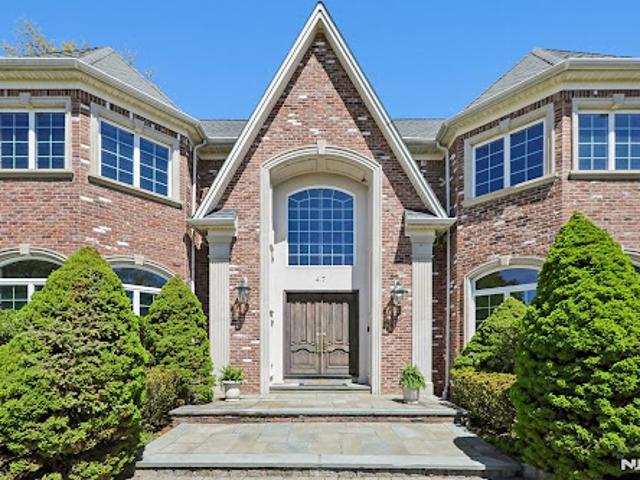 House for sale in Mahwah, New Jersey