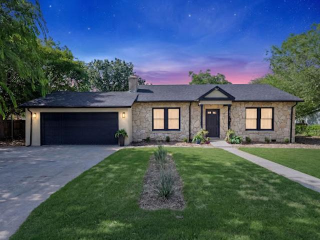House for sale in Leesville, Texas