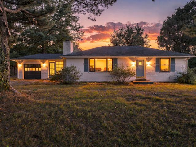 House for sale in Louisville, Jefferson County