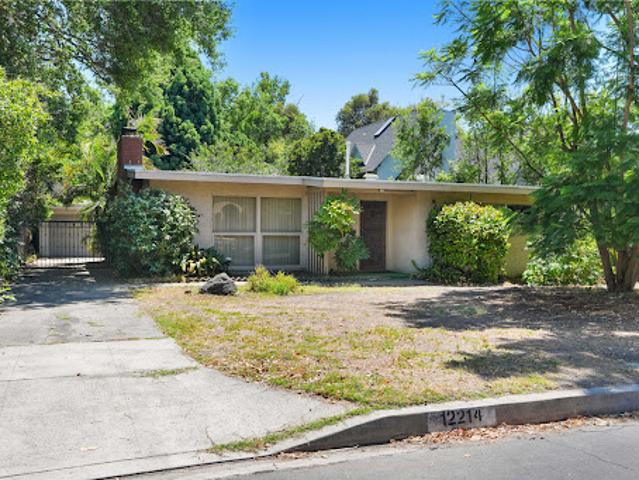 House for sale in Canoga Park, California