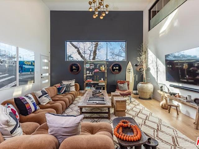 House for sale in Canoga Park, California