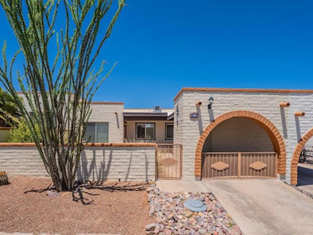 House for sale in Green Valley