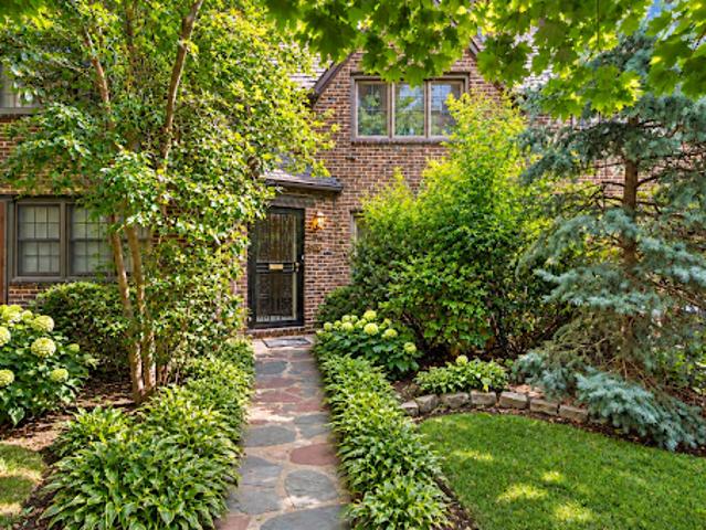 House for sale in Queens, Arverne