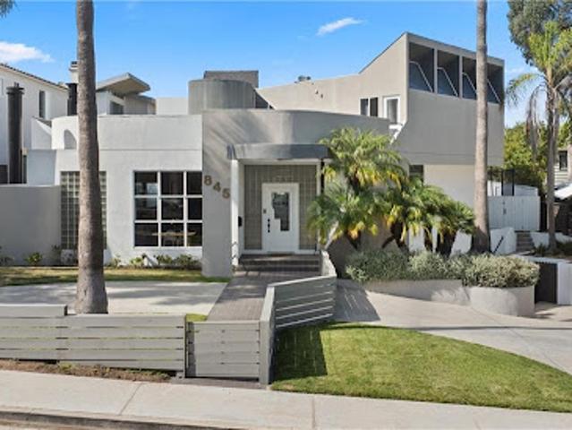 House for sale in Manhattan Beach, California