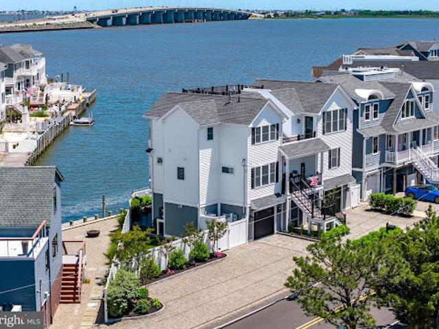 House for sale in Manahawkin, New Jersey