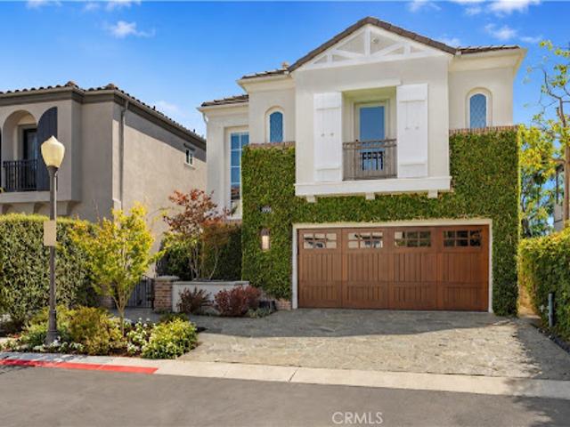 House for sale in Long Beach, California