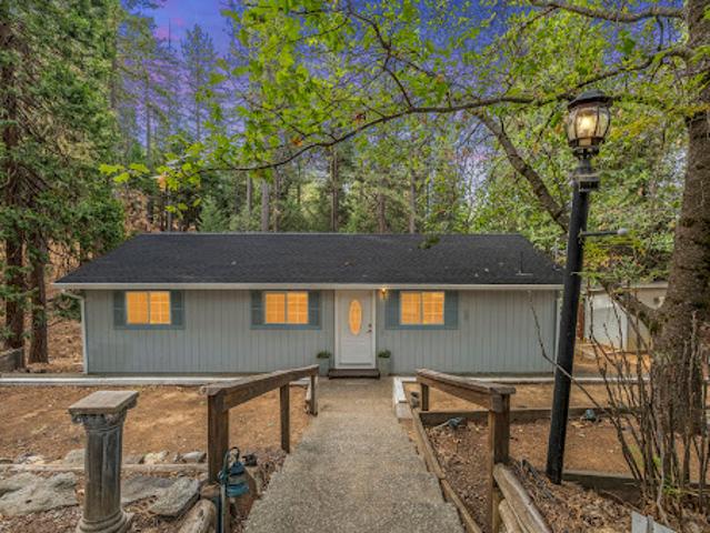 House for sale in Pollock Pines, California