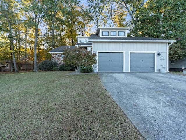 House for sale in Guntersville, Alabama