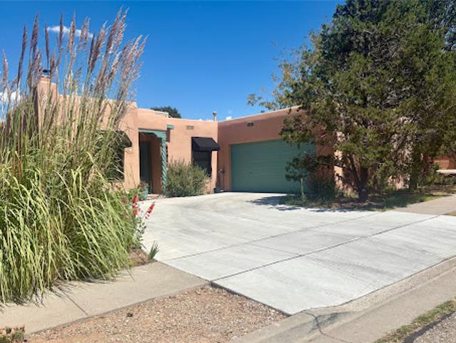 House for sale in Santa Fe, New Mexico