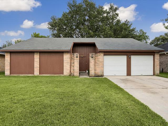 House for sale in Friendswood, Texas