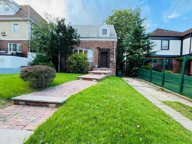 House for sale in Arverne, New York