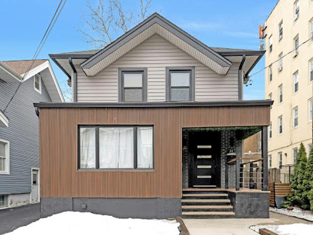 House for sale in Hudson, New Jersey