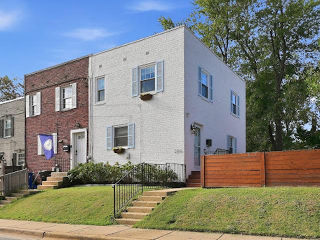 House for sale in Alexandria, Virginia