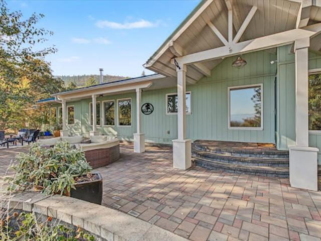 House for sale in Medford, Jackson County