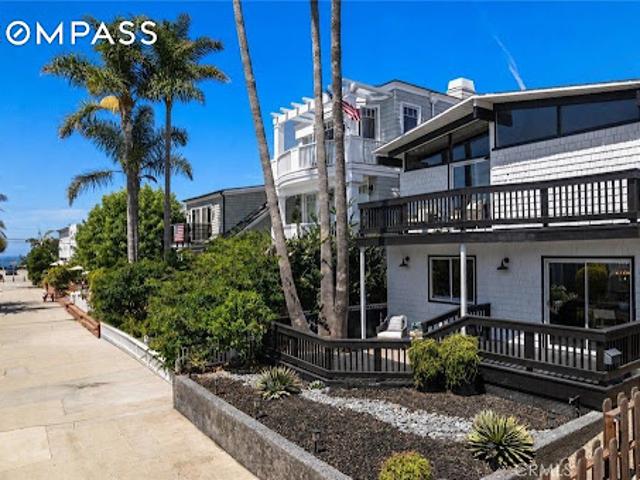 House for sale in Manhattan Beach, California