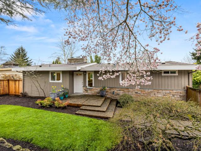 House for sale in Bellevue, Washington
