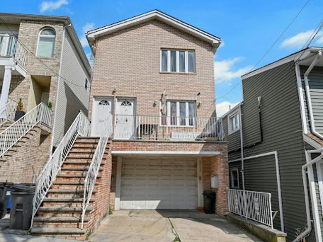 House for sale in Hudson, New Jersey
