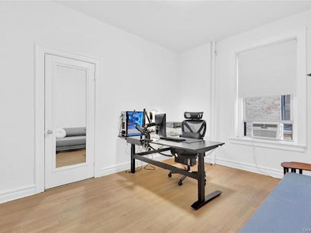 House for sale in New York