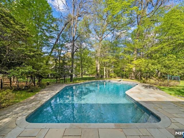House for sale in Franklin Lakes, New Jersey