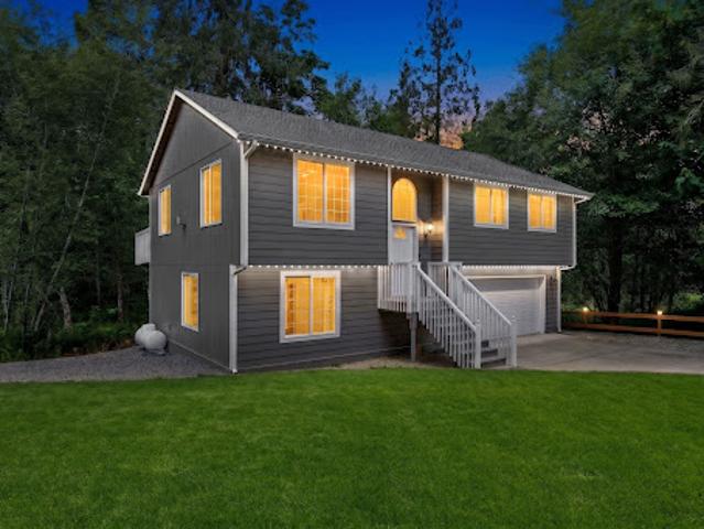 House for sale in Shelton, Washington