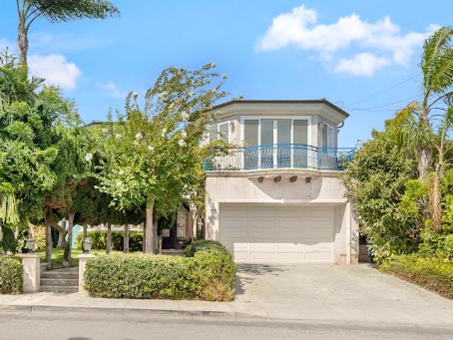 House for sale in Manhattan Beach, California