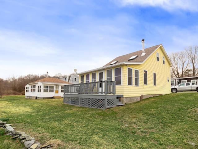 House for sale in Portsmouth, Rhode Island