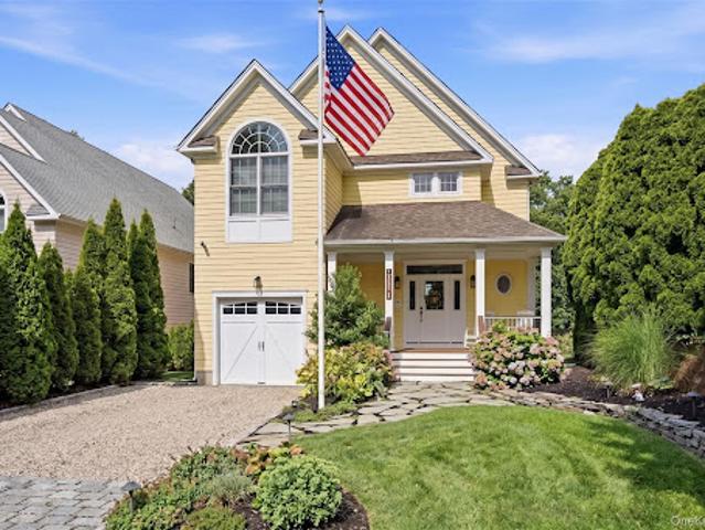 House for sale in Huntington, New York