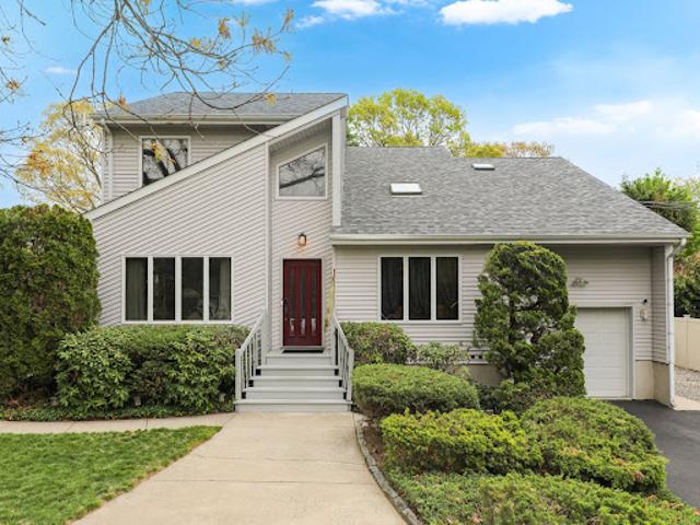 House for sale in Island Heights, New Jersey